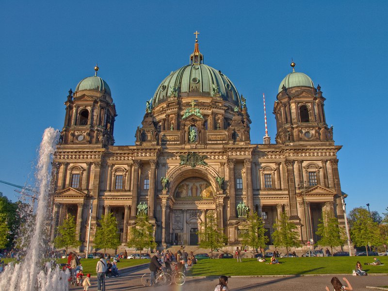 Berlin, Church
